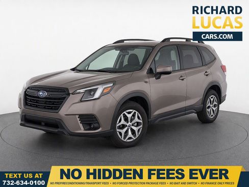 Certified 2023 Subaru Forester Premium AWD/4WD image 1