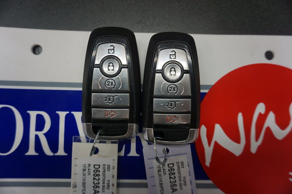 Used 2023 Ford Expedition Max Limited RWD image 20