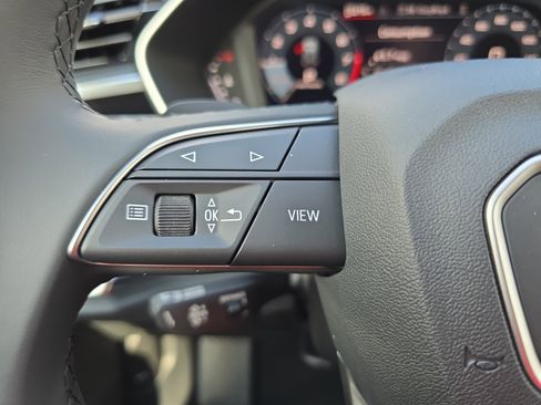 New 2025 Audi Q3 2.0T Premium image 17
