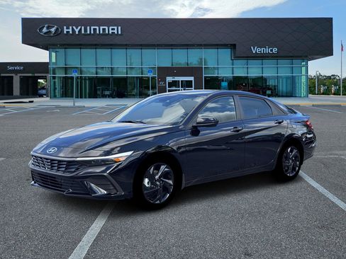 New 2026 Hyundai Elantra Sport FWD image 21