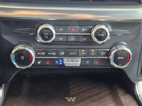 Certified 2025 Ford F150 King Ranch w/ FX4 Off-Road Package AWD/4WD image 14