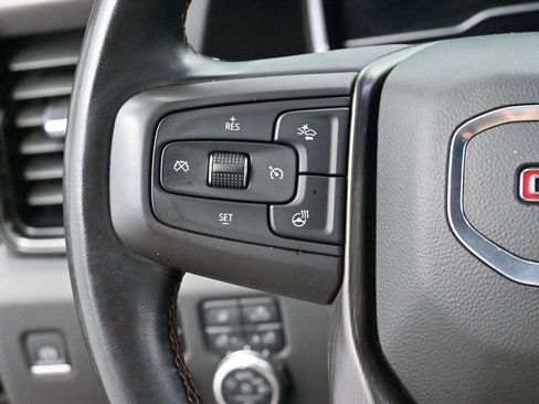 Used 2024 GMC Sierra 2500 AT4 w/ AT4 Premium Plus Package AWD/4WD image 18