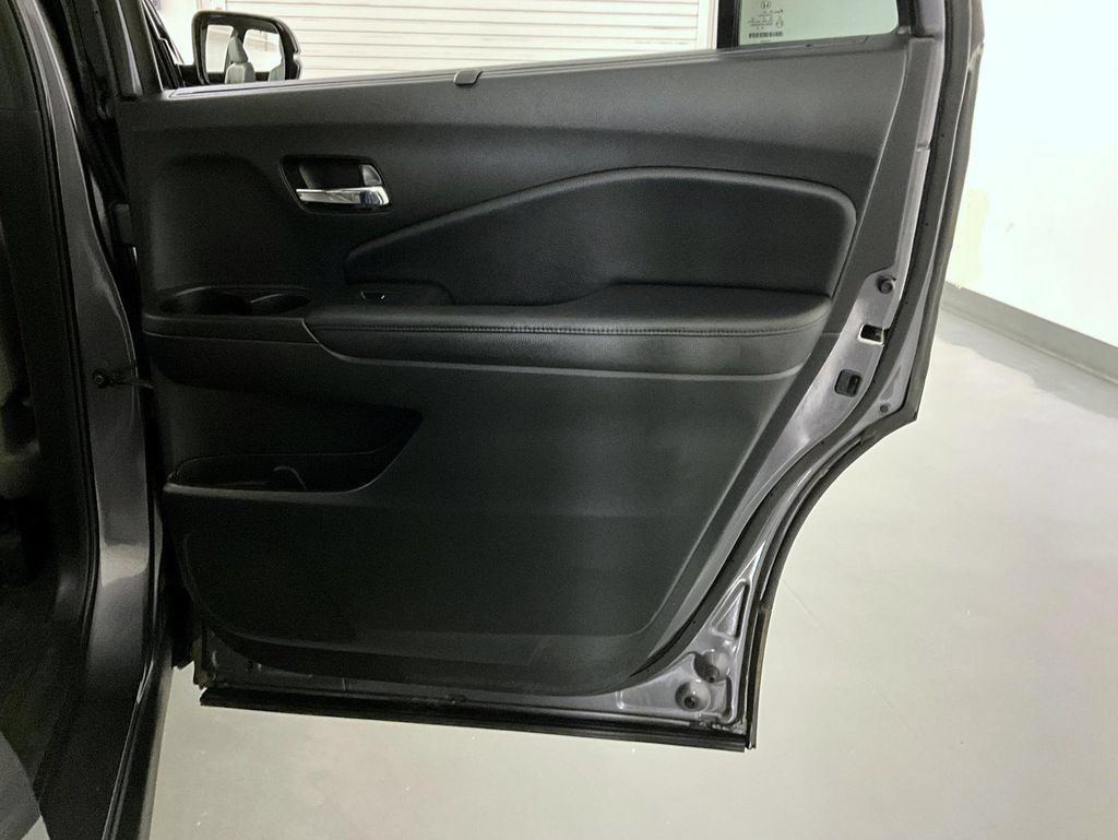 Used 2021 Honda Passport Elite image 18