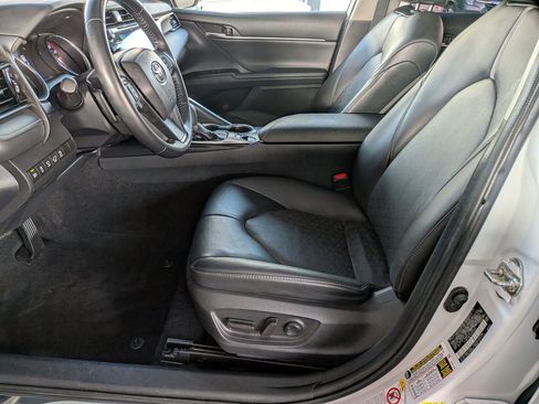 Used 2019 Toyota Camry XSE w/ Driver Assist Package image 11