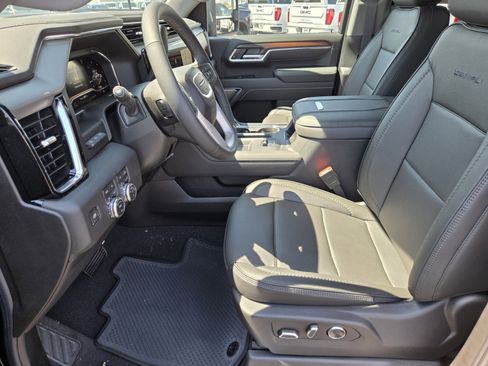 New 2025 GMC Sierra 2500 Denali w/ Denali Reserve Package image 6