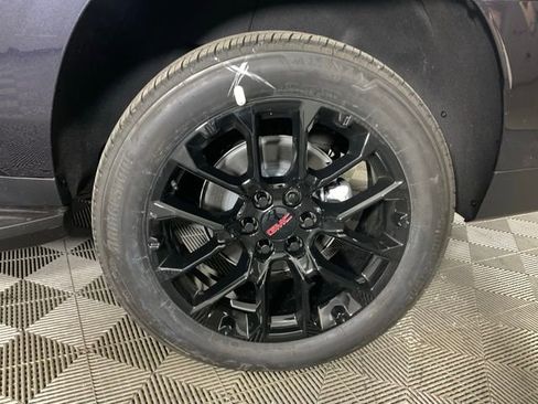 New 2026 GMC Yukon XL Elevation w/ Elevation Premium Package image 33