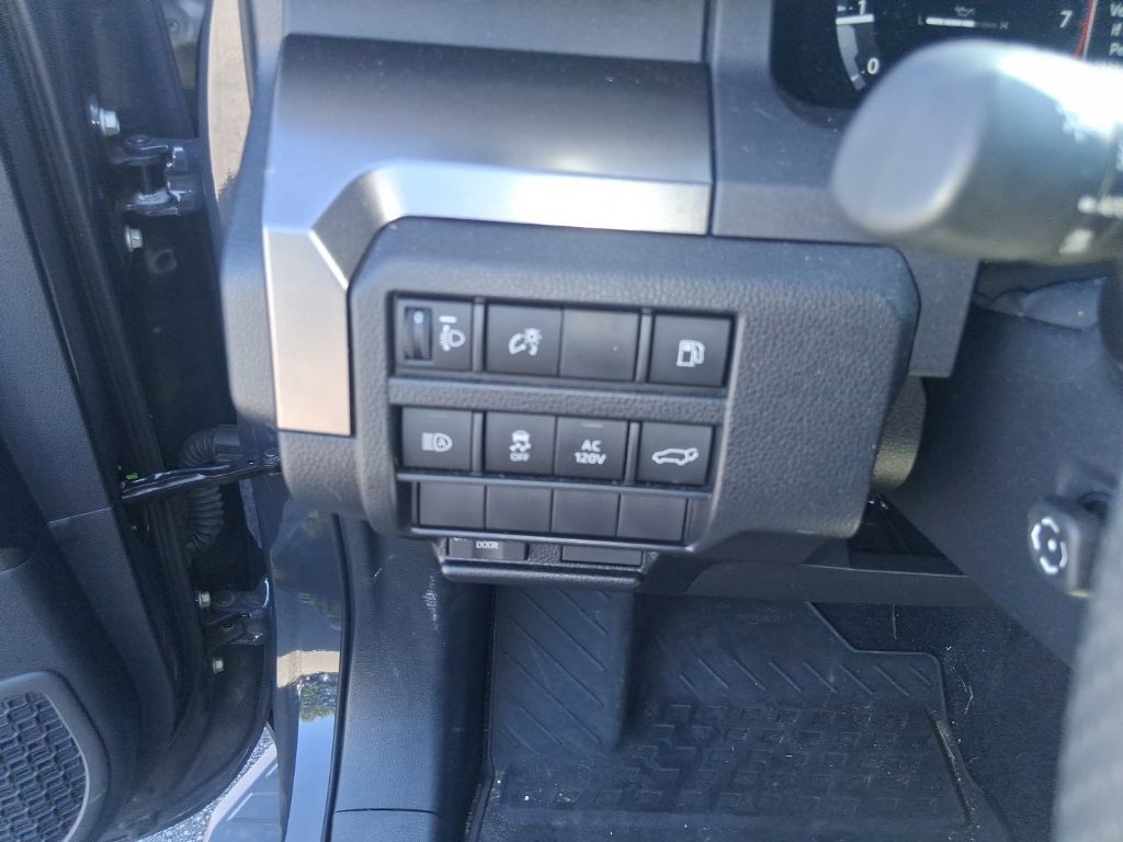 Used 2025 Toyota 4Runner TRD Off-Road Premium w/ Tow Technology Package AWD/4WD image 12