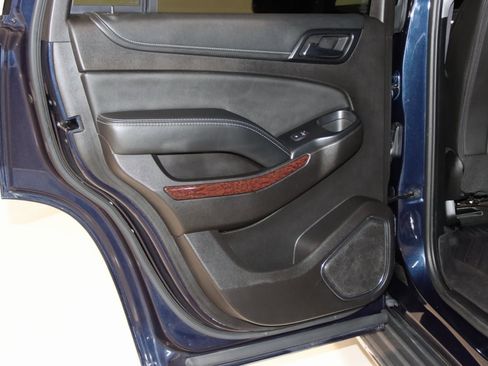 Used 2017 GMC Yukon SLT image 63