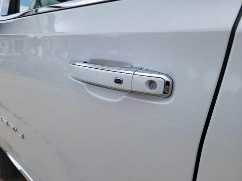 New 2026 GMC Yukon Denali w/ Denali Reserve Package RWD image 11