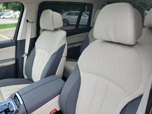 New 2027 BMW X7 M60i AWD/4WD image 9