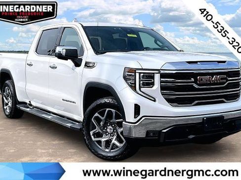 Used 2023 GMC Sierra 1500 SLT w/ SLT Premium Package image 1