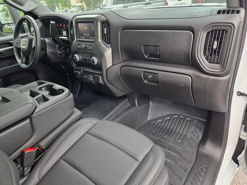 Used 2026 GMC Sierra 2500 Pro w/ Convenience Package AWD/4WD image 17
