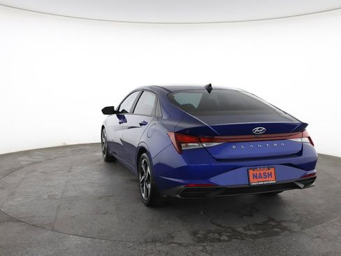 Used 2023 Hyundai Elantra SEL w/ Convenience Package FWD image 10