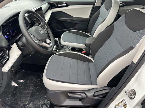 New 2026 Volkswagen Taos S image 19