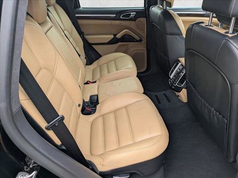 Used 2014 Porsche Cayenne Turbo AWD/4WD image 19