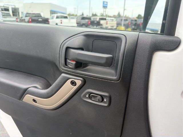Used 2017 Jeep Wrangler Unlimited Sahara AWD/4WD image 20
