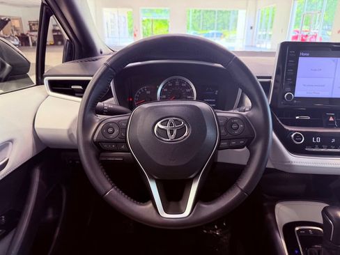 Used 2022 Toyota Corolla SE w/ Carpet Mat Package (TMS) FWD image 17