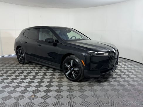 Used 2023 BMW iX xDrive50 w/ Convenience Package AWD/4WD image 7