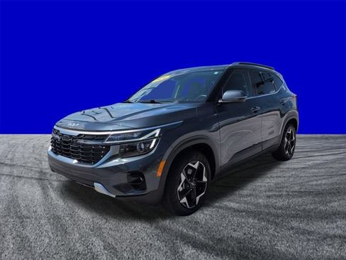 Used 2026 Kia Seltos EX FWD image 8