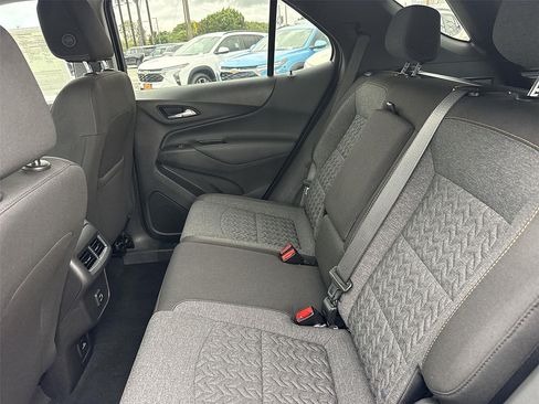 Used 2023 Chevrolet Equinox LT FWD image 22