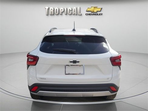 New 2026 Chevrolet Trax LT image 4