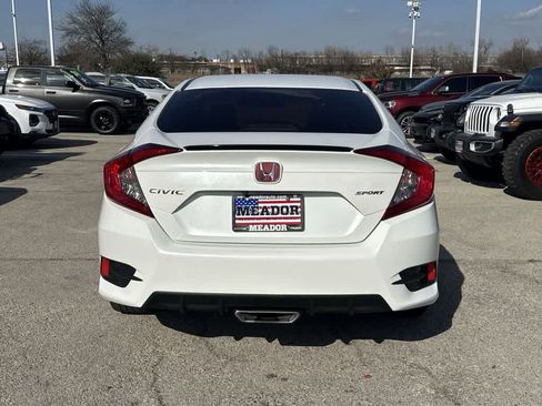 Used 2021 Honda Civic Sport image 5