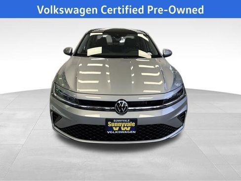 Used 2025 Volkswagen Jetta SE w/ Sunroof Package FWD image 12
