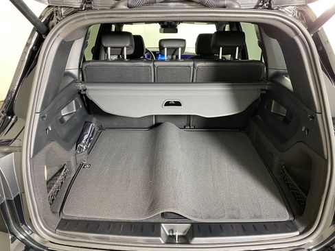 New 2025 Mercedes-Benz GLB 250 4MATIC image 30