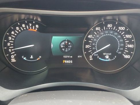 Used 2013 Lincoln MKZ image 23