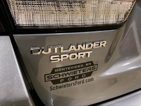 Used 2025 Mitsubishi Outlander Sport SE image 8