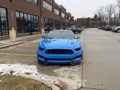Used 2017 Ford Mustang GT image 3
