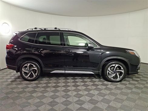 Used 2024 Subaru Forester Touring image 7