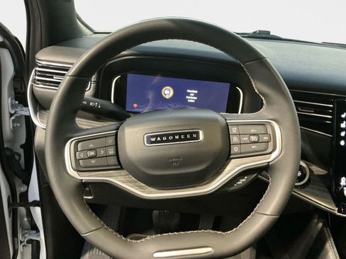 Used 2024 Jeep Wagoneer Series II image 13