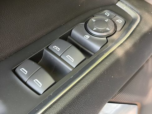 Used 2024 Chevrolet Silverado 1500 LT AWD/4WD image 14