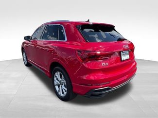 Used 2025 Audi Q3 2.0T Premium Plus w/ Premium Plus Package AWD/4WD video 4