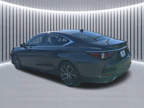 Used 2022 Lexus ES 350 w/ Premium Package image 7