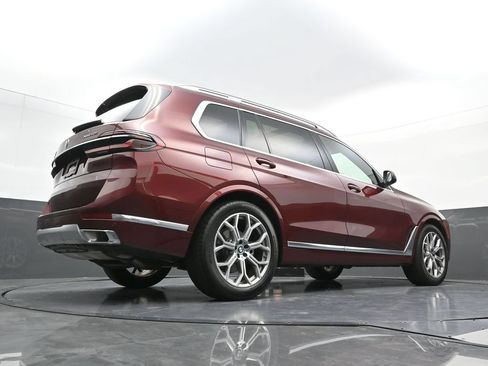 Used 2026 BMW X7 xDrive40i AWD/4WD image 30