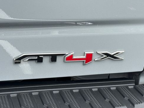 Used 2025 GMC Sierra 1500 AT4X w/ AT4X AEV Edition image 38