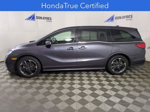 Certified 2023 Honda Odyssey Elite image 2