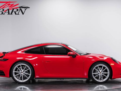 Used 2022 Porsche 911 Carrera RWD image 6