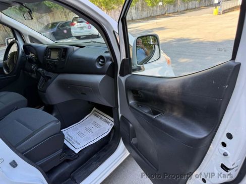 Used 2019 Nissan NV200 SV w/ Navigation Package image 9