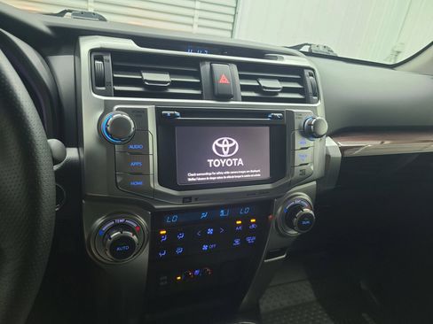 Used 2017 Toyota 4Runner Limited AWD/4WD image 26