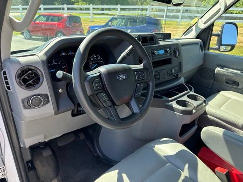 Used 2024 Ford E-350 and Econoline 350 Super Duty w/ Power Windows & Locks Group RWD image 13