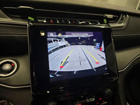 New 2025 Jeep Grand Cherokee Laredo w/ Luxury Tech Group I RWD image 21