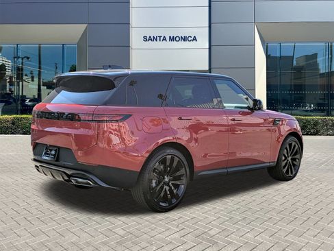New 2025 Land Rover Range Rover Sport SE image 2