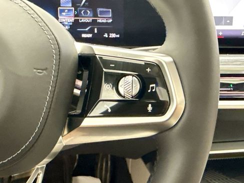 Certified 2025 BMW i7 eDrive50 w/ M Sport Package RWD image 12
