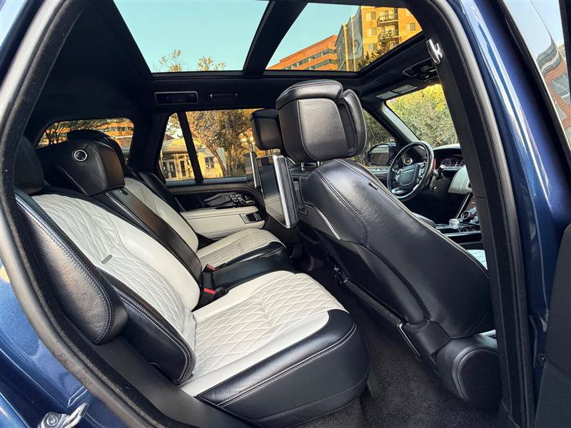 Used 2019 Land Rover Range Rover SV Autobiography Dynamic AWD/4WD image 32