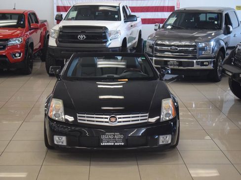 Used 2005 Cadillac XLR Base 2dr Roadster image 9