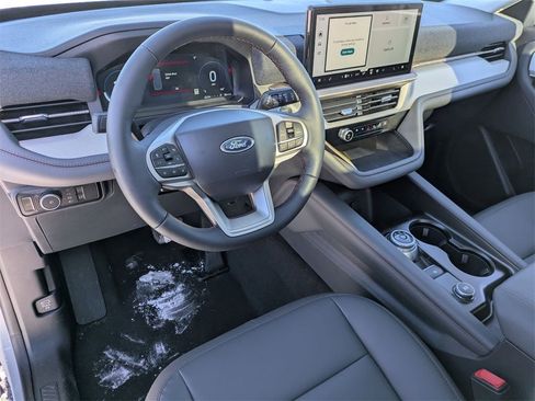 New 2026 Ford Explorer Active image 10