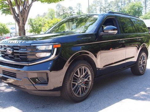 Certified 2025 Ford Expedition Platinum w/ Stealth Performance Package AWD/4WD image 3